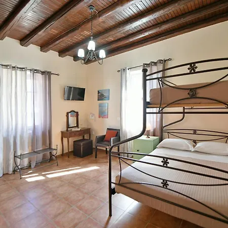 Athina Guesthouse Hydra  Exterior photo