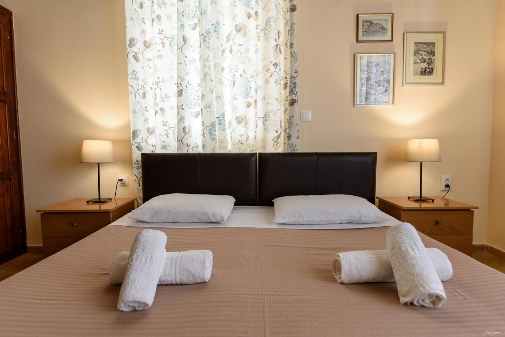 Guest house Athina Hydra (Saronic Islands)