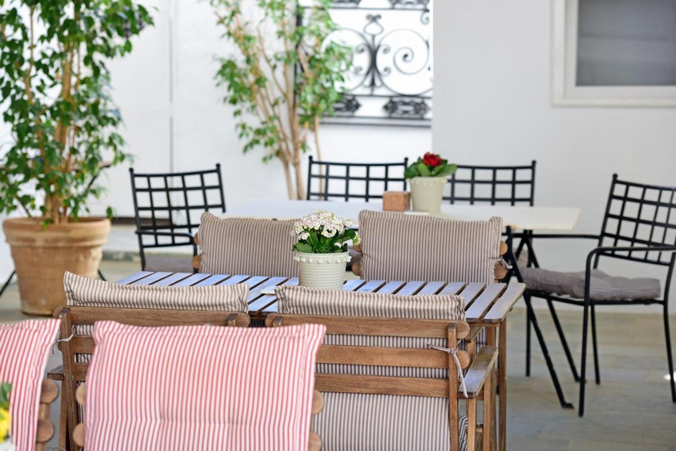 Athina Guest house