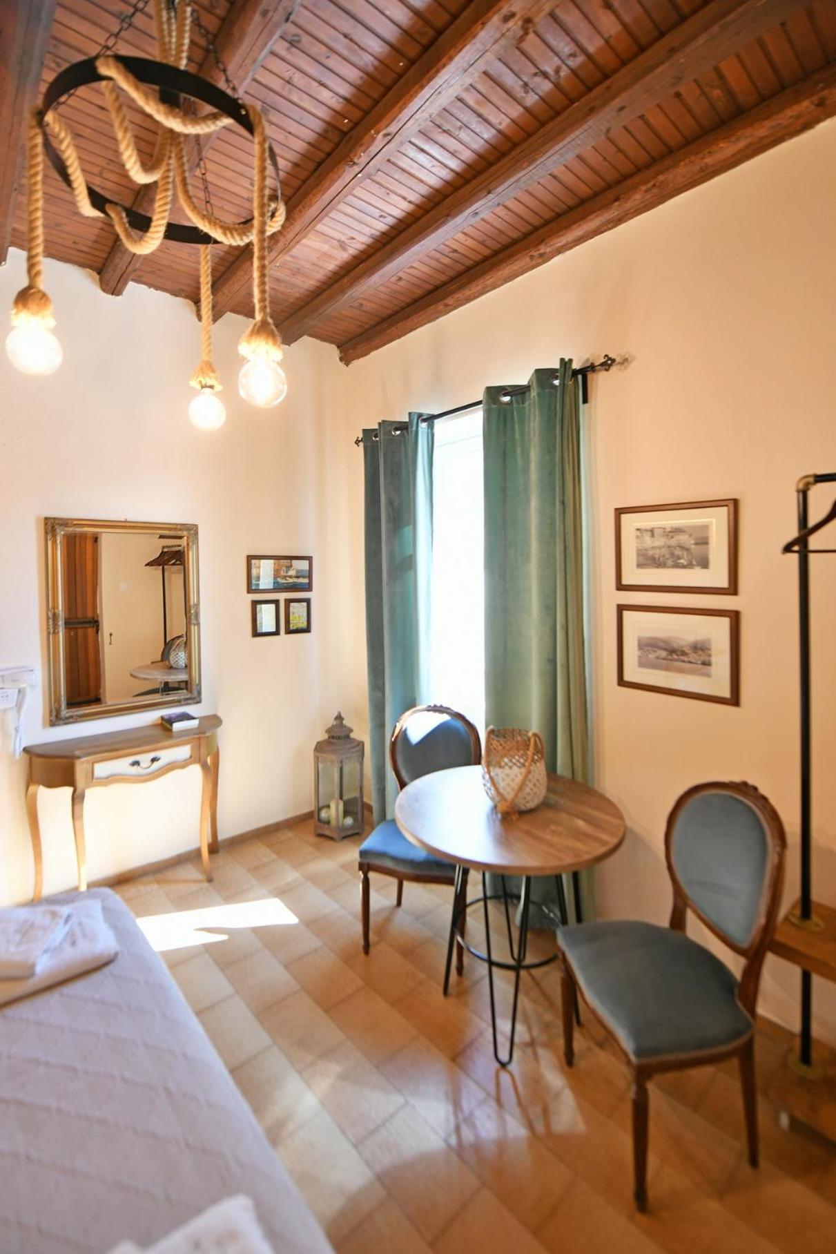 Athina Maison d'hôtes *